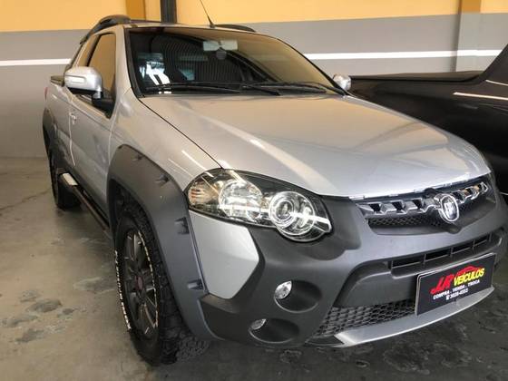 FIAT STRADA 1.8 MPI ADVENTURE CE 16V FLEX 2P MANUAL